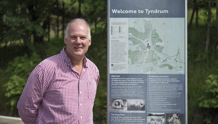 Richard Gray, CEO de Scotgold Resources, cerca de la mina de oro de Tyndrum (Escocia)