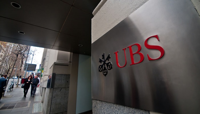 Rótulo de la entrada de UBS en Melbourne (Australia)