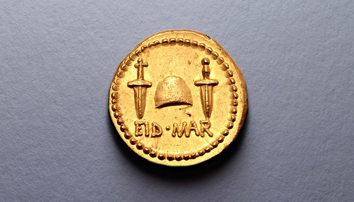 Reverso del áureo romano conocido como 'EID MAR', subastado por 2,8 millones de euros