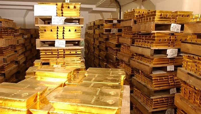 Lingotes de oro de 400 onzas en una cámara acorazada