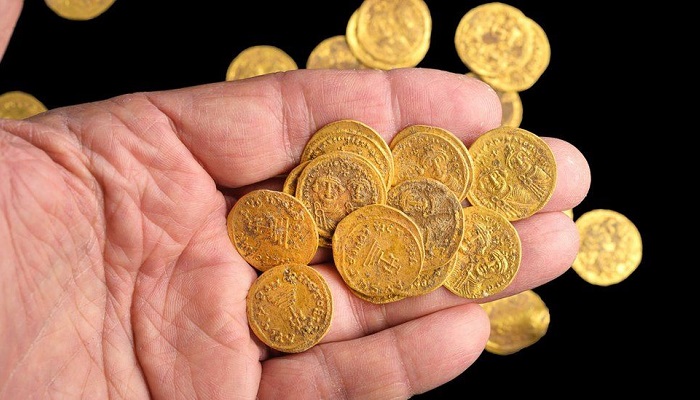 Monedas de oro halladas en Cesarea de Filipo (Israel)